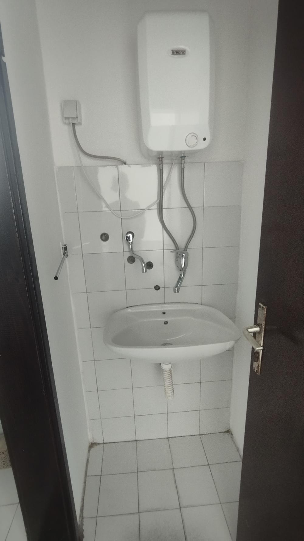 Slika 2 - 144 LOLE RIBARA,  Lokal za izdavanje, 50m2, 400€